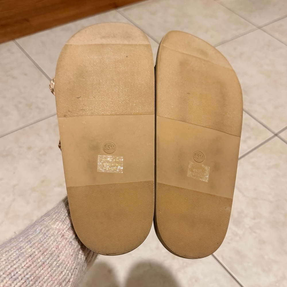 Cushionaire Two Strap Sandal - Picture 6 of 13